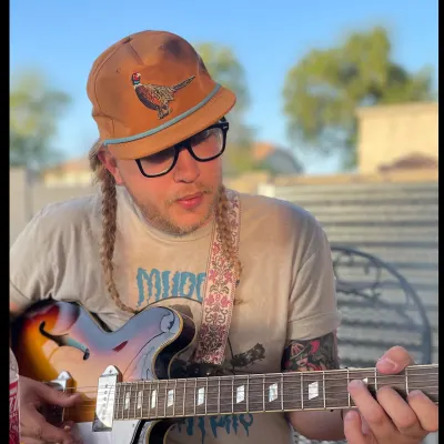 Guitar Lessons By Mic