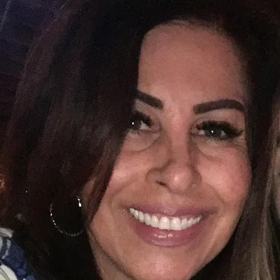 Salon Arezue