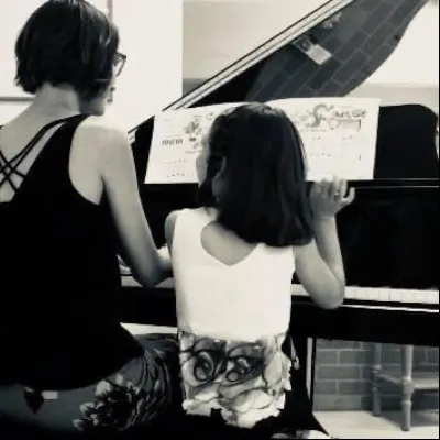 Marie Reeder, Piano & Music Lessons