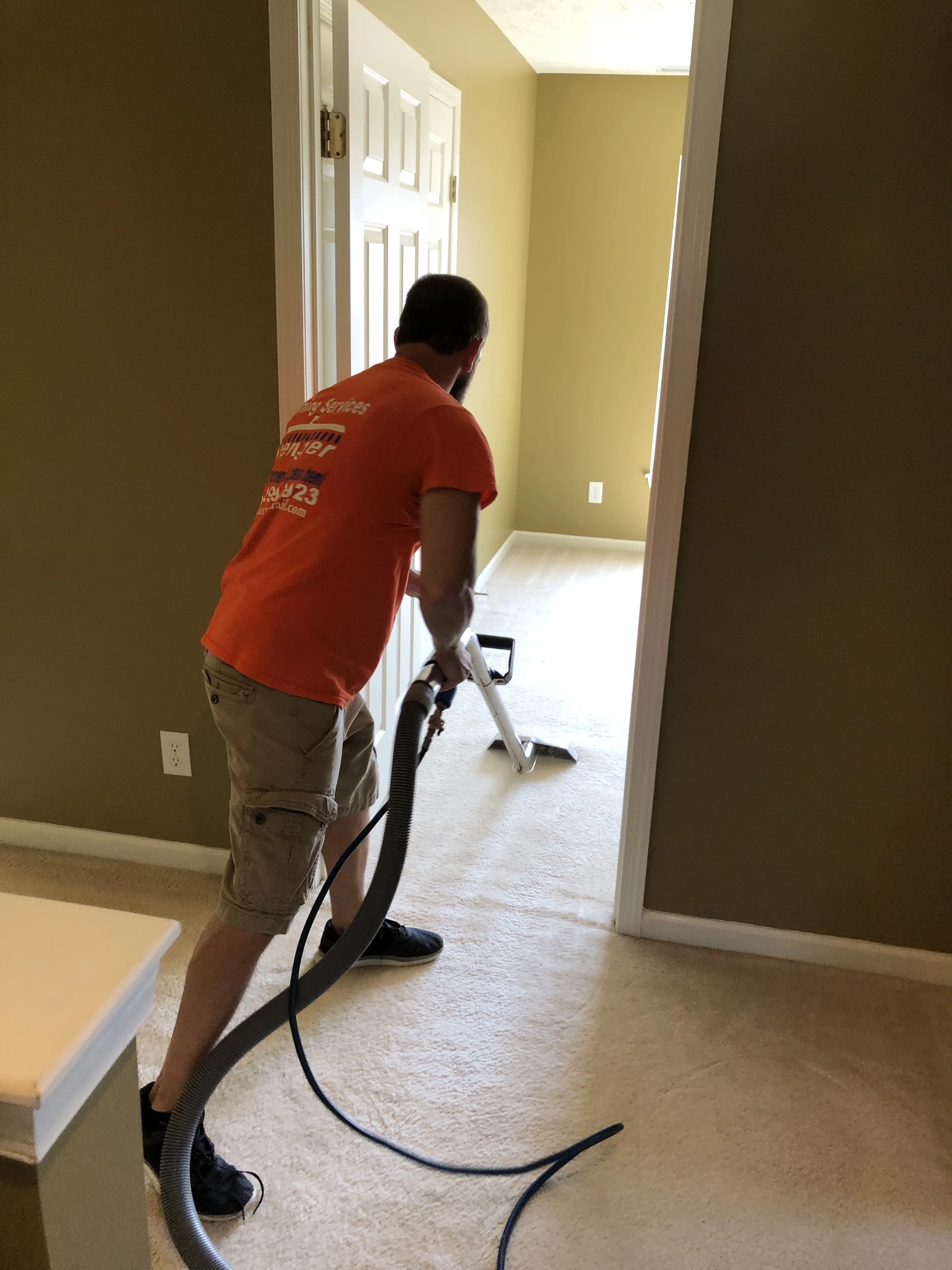 Avenger Carpet Cleaning in Akron, OH // HomeGuide