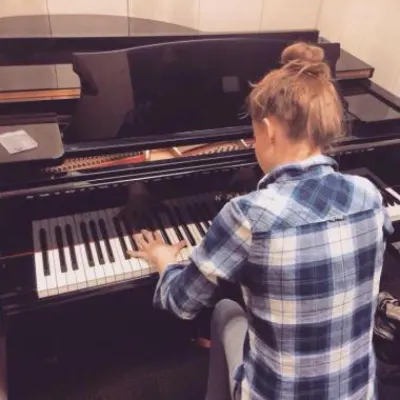 Piano Lessons With Mary Ramsey