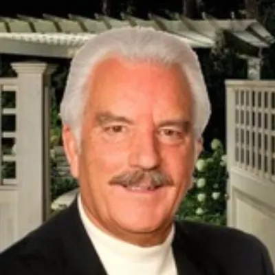 Coach Dean Kloter
