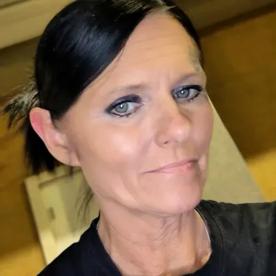 Shanna Lee