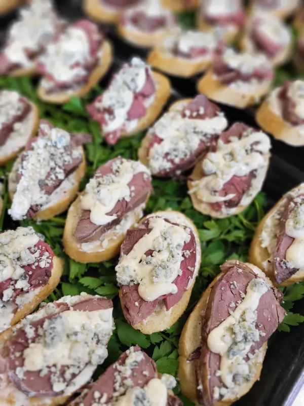 Beef tenderloin crostini