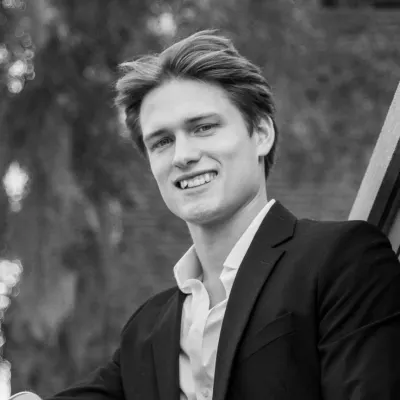 Denis Vasenin Guitarist