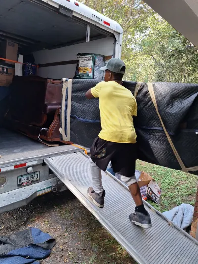 Aim 2 Please Moving Service LLC 