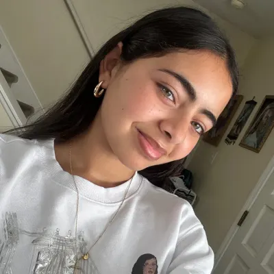 Caren Nakhla