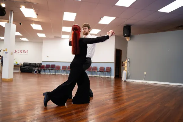 Private lessons are the best way to progress quickly in your dancing. You will have the full attention of your instructor and the ability to focus on your specific goals and learn at your own pace. You can use your private lessons to learn how to social dance, prepare for competitions, learn showdance or wedding routines, or just get some exercise and enjoy a break from regular life.