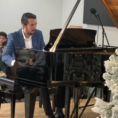 Juan Lopez International Pianist