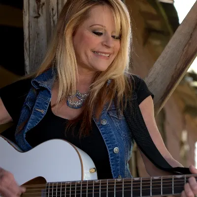 Lesson's By Nashville Singer Songwriter Gina Jones