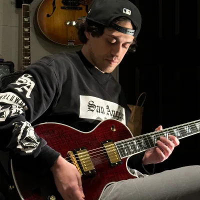 Andrew Wilmot - Private Guitar And Vocal Coach