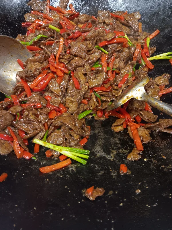 Black pepper beef