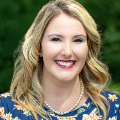 Jennifer Humphreys, Psychotherapist