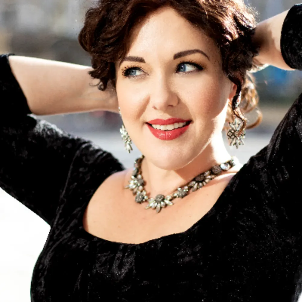 Voice Lessons And Coaching With Toni Marie Palmertree