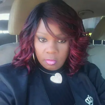 Ms.Della’s Top Of The Line