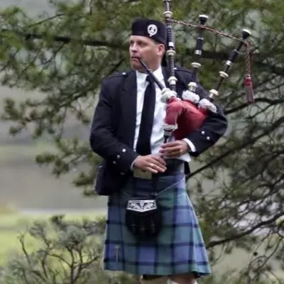 Bagpiper & Guitarist Michael Lancaster