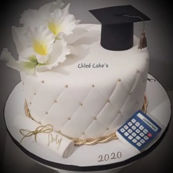 GRADUATE CAKE