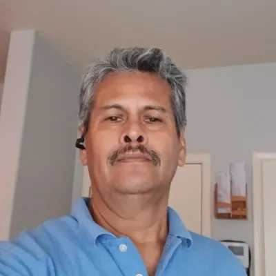 Esteban Steel 