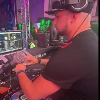 Xclusive DJs