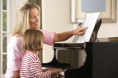 Vivian’s Piano Lessons