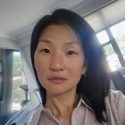 Kyong Lee