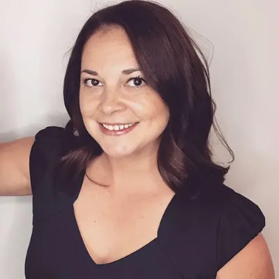 Elizabeth Martinez At Porchlight Real Estate Group