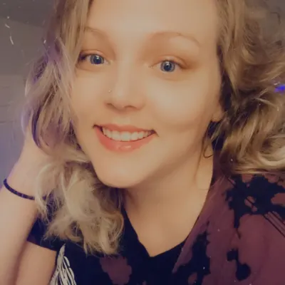 Sarah Johnson AKA "SAYahSLAYS222"