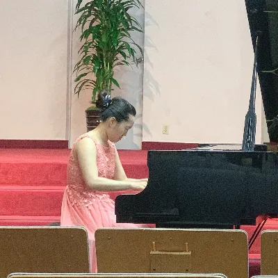 Janice Son Piano