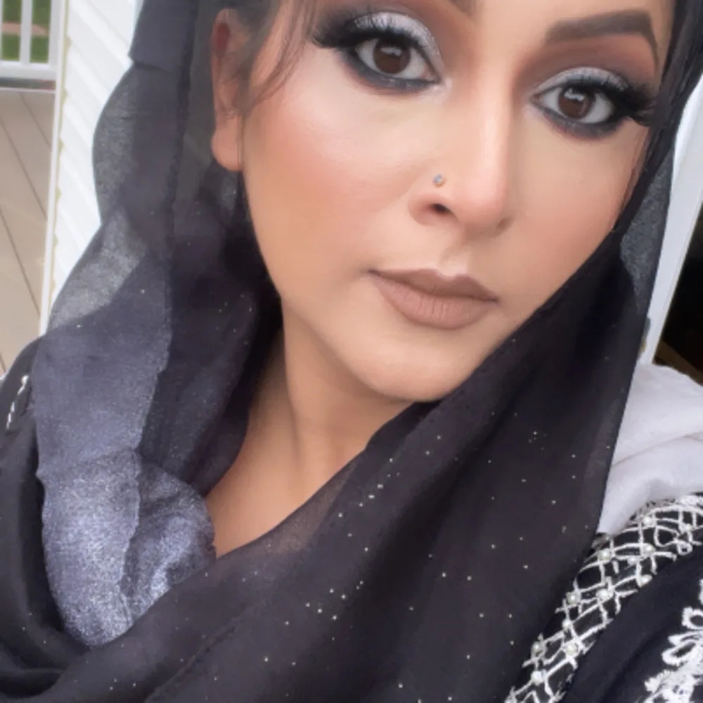 GlambyHira