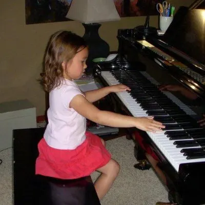 Piano Lessons With Ruthy Gregory