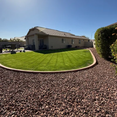 Esaul Seamas Landscaping