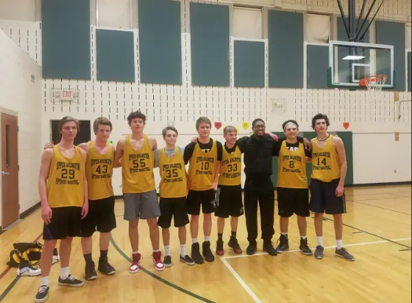 Coach Moore Coaching Upper Arlington HS Basketball