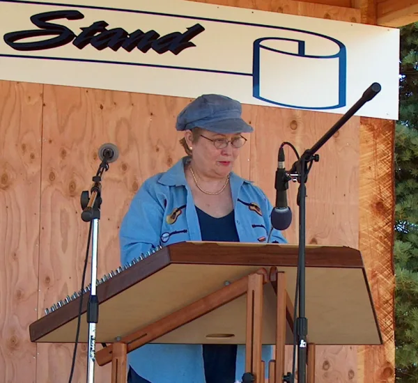 Playing Dulcimer in Sandpoint ID