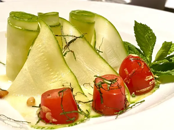 Salad with cucumber 