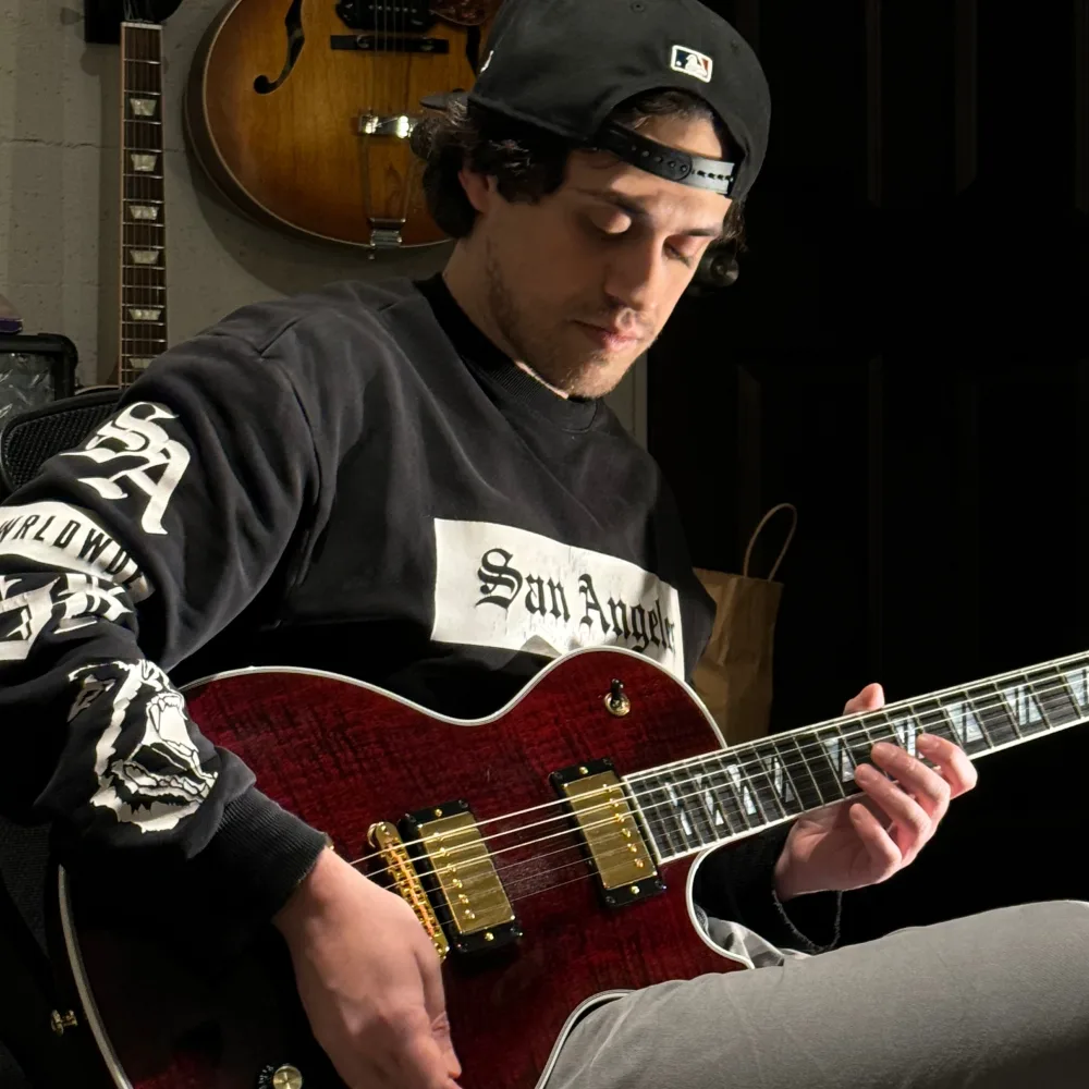 Andrew Wilmot - Private Guitar And Vocal Coach