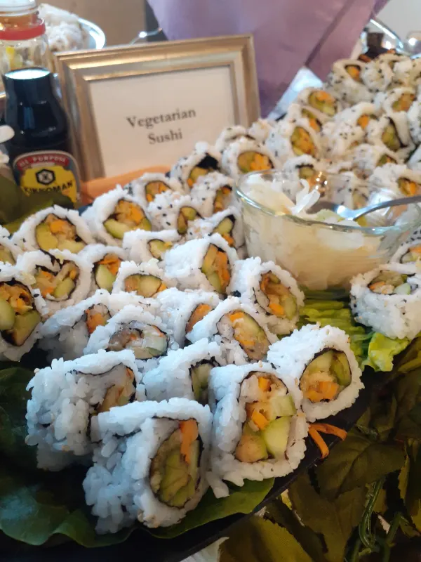 sushi display