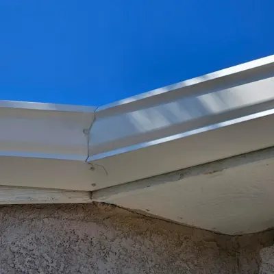 E&M Home Improvements: Gutter Speci