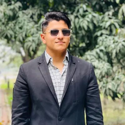 Expert Math & Physics Tutor – Abdullah