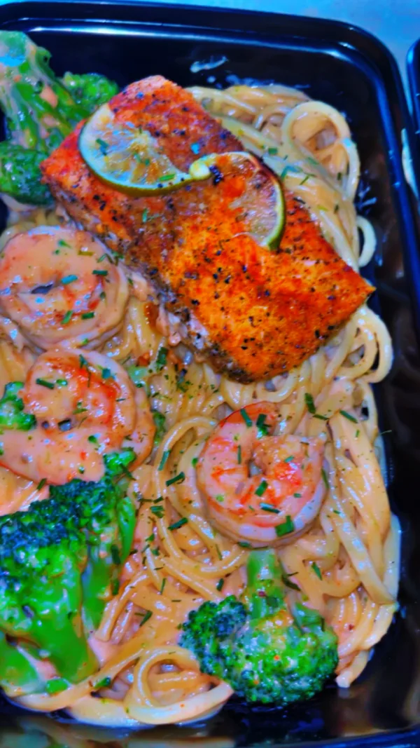 Salmon alfredo