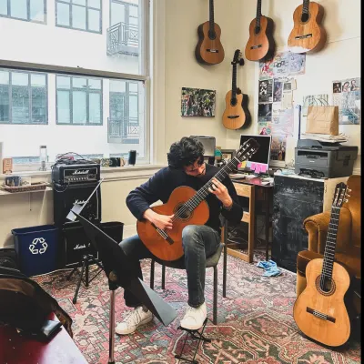 Daniel Classical Guitar Instruction  