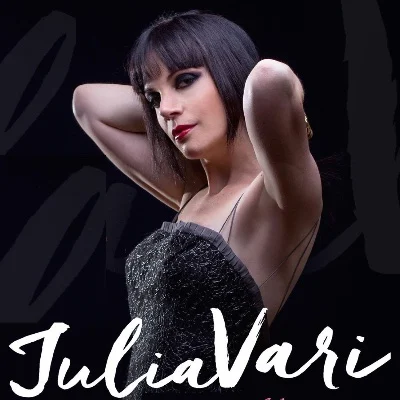 Julia Vari Music & Languages