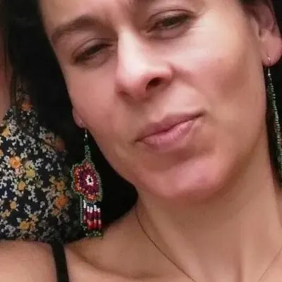 Live And Love Spanish