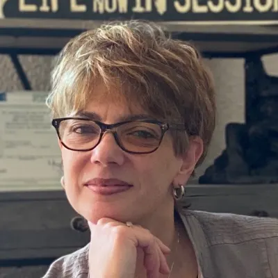 Dr Lisa Eskalyo, PsyD