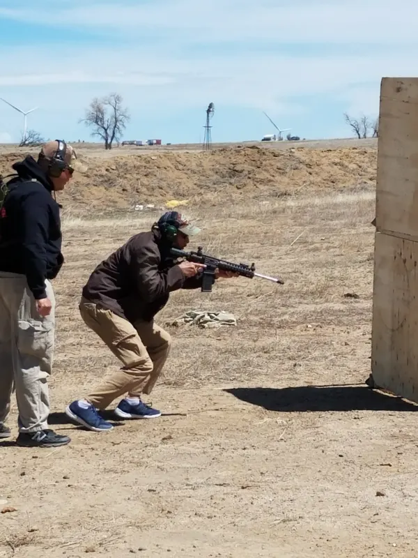 Carlos Roman instructing a CO class