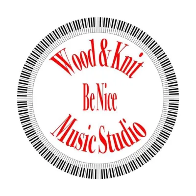 Wood & Knit Be Nice Music Studio