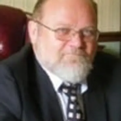 Law Office Of Clyde M Urquhart