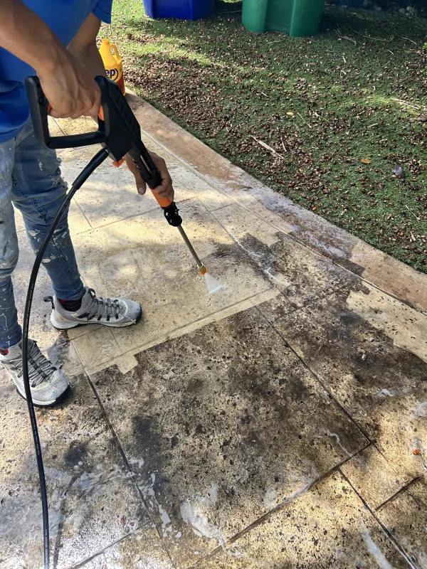 Pressure washing 