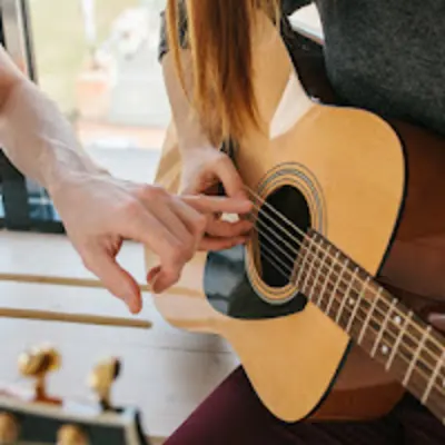 Six Strings Guitar School