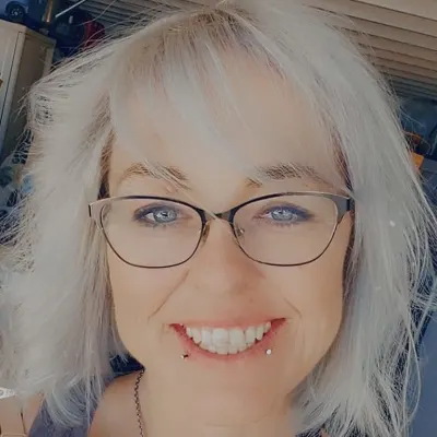 Sumers Creative Iris