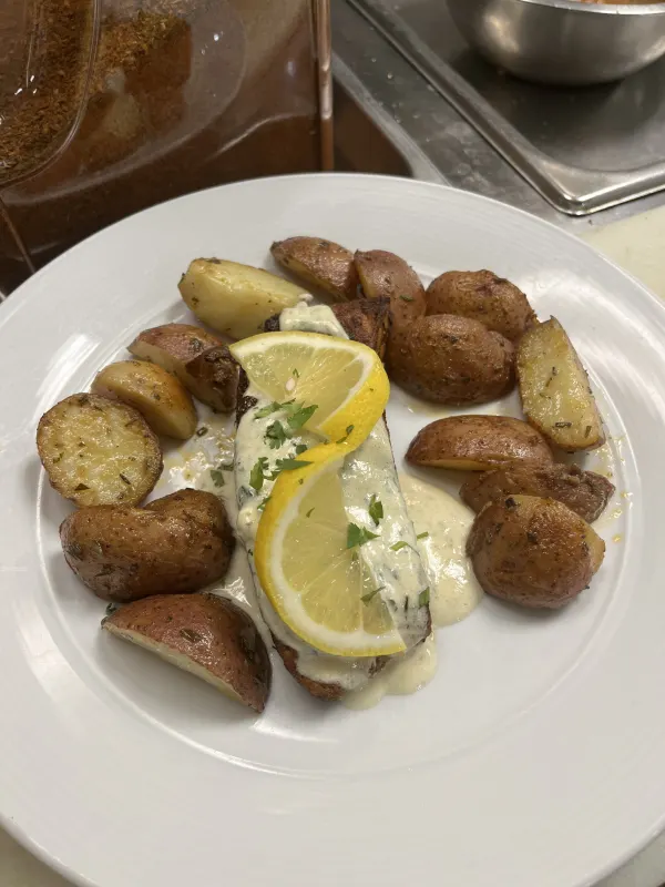 Salmon dill crème chef potato 